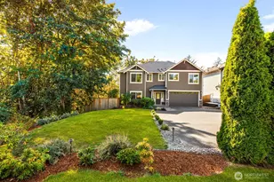 1701 Queen Ct NE, Renton, WA 98056 - Photo 2