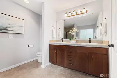1701 Queen Ct NE, Renton, WA 98056 - Photo 10