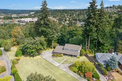 12406 SE 47th Street, Bellevue, WA 98006 - Photo 2