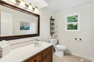 12406 SE 47th St, Bellevue, WA 98006 - Photo 14