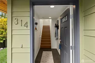 314 NW 54th St, Seattle, WA 98107 - Photo 2