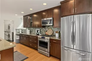 314 NW 54th St, Seattle, WA 98107 - Photo 10