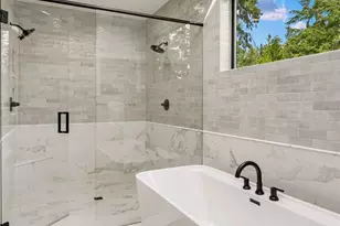 16530 NE 99th St, Redmond, WA 98052 - Photo 22