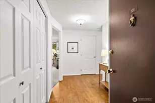 217 Alder St, Edmonds, WA 98020 - Photo 4