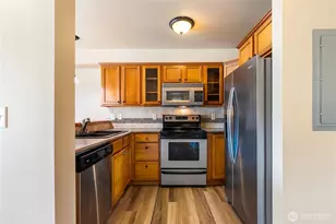 690 32nd St, Bellingham, WA 98225 - Photo 8