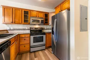 690 32nd St, Bellingham, WA 98225 - Photo 6