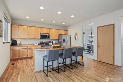 21230 SE 273rd Place, Maple Valley, WA 98038 - Photo 10