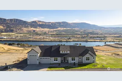 114 S Valiant Drive, East Wenatchee, WA 98802 - Photo 2