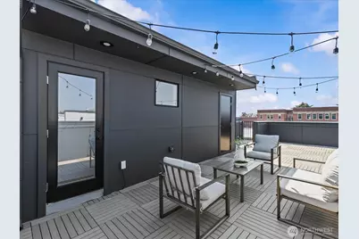 4326 Woodlawn Avenue N #B, Seattle, WA 98103 - Photo 24