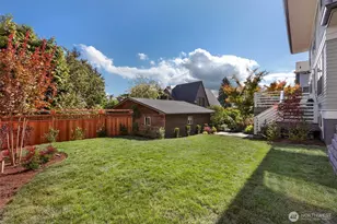 4106 Burke Ave N, Seattle, WA 98103 - Photo 34