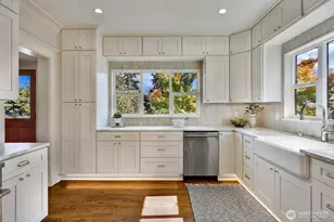 4106 Burke Ave N, Seattle, WA 98103 - Photo 10