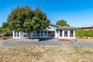 119 Lummi Dr, La Conner, WA 98257 - Photo 2