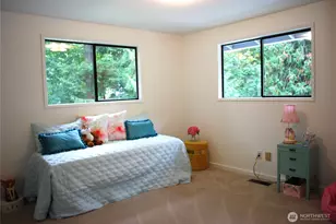 18016 S Tapps Dr E, Lake Tapps, WA 98391 - Photo 14
