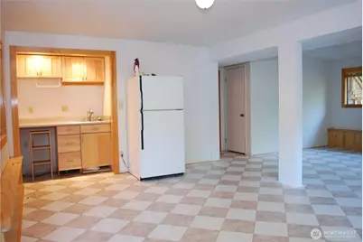 18016 S Tapps Drive E, Lake Tapps, WA 98391 - Photo 20