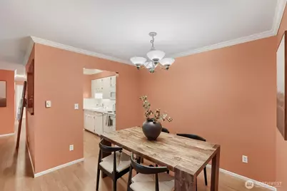 550 Elm Way #206, Edmonds, WA 98020 - Photo 6