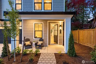 11610 NE 92nd St, Kirkland, WA 98033 - Photo 2
