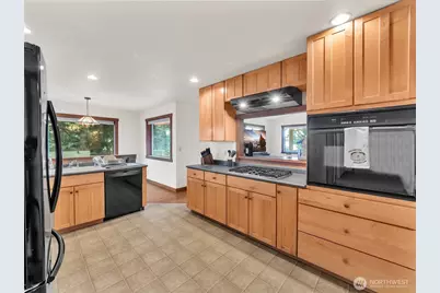 17261 Golden View Avenue, La Conner, WA 98257 - Photo 8