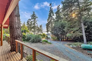 17261 Golden View Ave, La Conner, WA 98257 - Photo 20