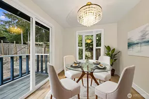 2303 NE 95th St St, Seattle, WA 98115 - Photo 4