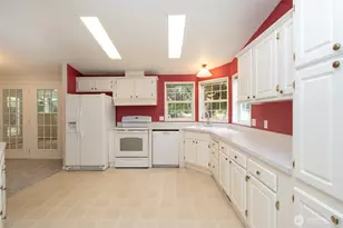 251 Heather Cir, Port Angeles, WA 98362 - Photo 8
