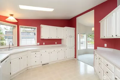 251 Heather Circle, Port Angeles, WA 98362 - Photo 10