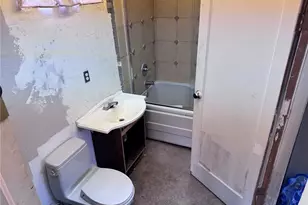 423 N 50th St, Seattle, WA 98103 - Photo 18