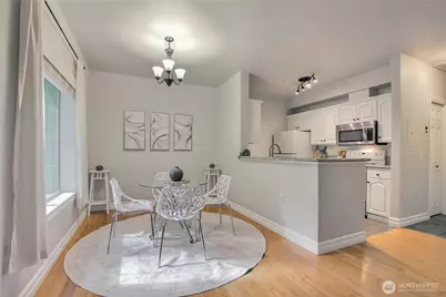 801 N N Rainier Avenue #B309, Renton, WA 98057 - Photo 8