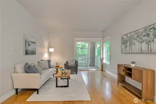 801 N N Rainier Ave, Renton, WA 98057 - Photo 4