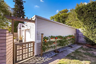 3930 S Ferdinand Street, Seattle, WA 98118 - Photo 24