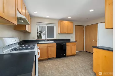 307 Solberg Street NW, Yelm, WA 98597 - Photo 10