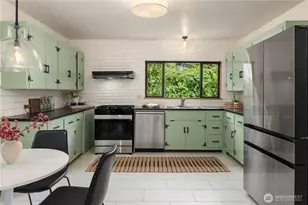 8622 22nd Ave SW, Seattle, WA 98106 - Photo 10