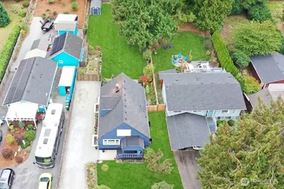 12537 19th Avenue NE, Seattle, WA 98125 - Photo 2