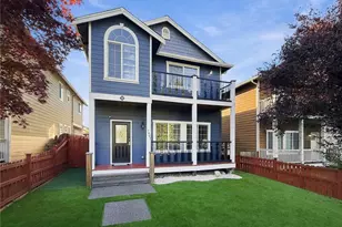7402 Olympic Dr, Everett, WA 98203 - Photo 2