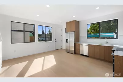 3943 S Morgan Street #B, Seattle, WA 98118 - Photo 6