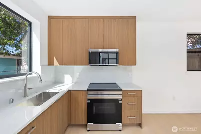 3943 S Morgan Street #B, Seattle, WA 98118 - Photo 4
