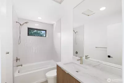 3943 S Morgan Street #B, Seattle, WA 98118 - Photo 18