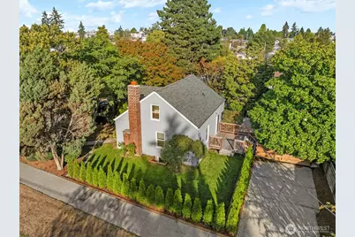 1817 NW 77th Street, Seattle, WA 98117 - Photo 2