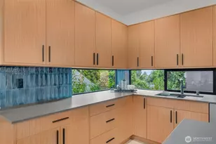 5201 S Holly St, Seattle, WA 98118 - Photo 18
