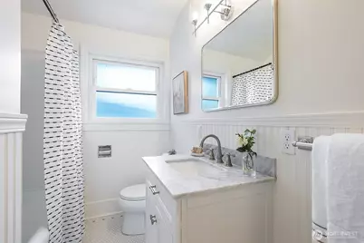 7916 Renton Avenue S, Seattle, WA 98118 - Photo 14
