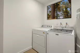12112 SE 46th Pl, Bellevue, WA 98006 - Photo 18