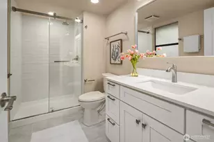 12112 SE 46th Pl, Bellevue, WA 98006 - Photo 16