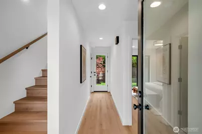 6700 52nd Avenue S, Seattle, WA 98118 - Photo 4