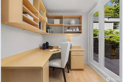 5760 25th Avenue NE, Seattle, WA 98105 - Photo 18