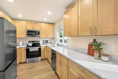 3614 Shelby Road, Lynnwood, WA 98087 - Photo 10