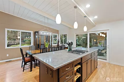 18483 47th Place NE, Lake Forest Park, WA 98155 - Photo 8