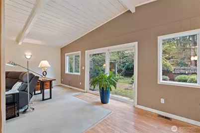 18483 47th Place NE, Lake Forest Park, WA 98155 - Photo 6