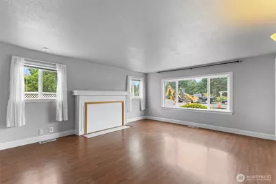 215 Milwaukee Boulevard S, Pacific, WA 98047 - Photo 6
