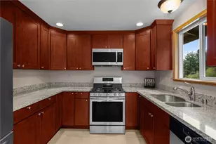 11 E Alder Pl W, Shelton, WA 98584 - Photo 6