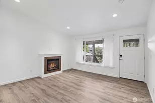 21301 48th Ave W, Mountlake Terrace, WA 98043 - Photo 4
