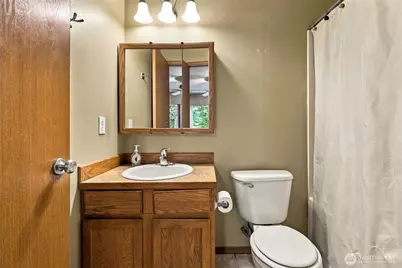 18230 Suncrest Court SE, Yelm, WA 98597 - Photo 10